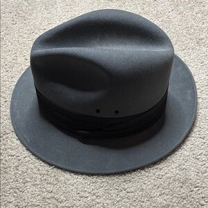Allyn St. George Stylish Gray Fedora Hat size 7